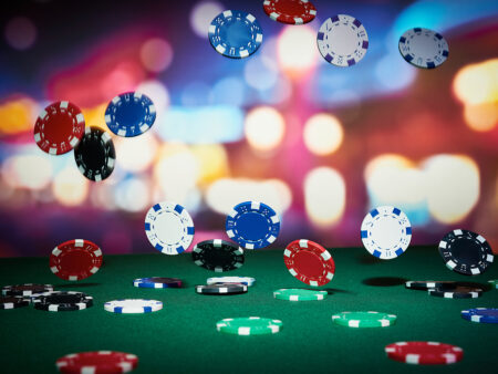 WSOP Tag 20: Pauli gewinnt das Razz-Bracelet, Mullur am Final Table des 250K Super High Roller